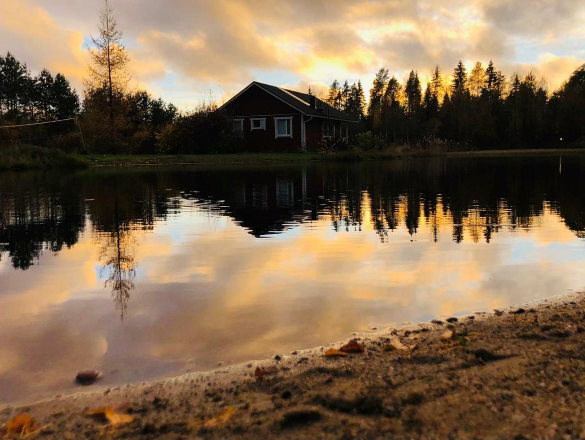 Hannunluhdan Lomamoekit Karijoki Экстерьер фото